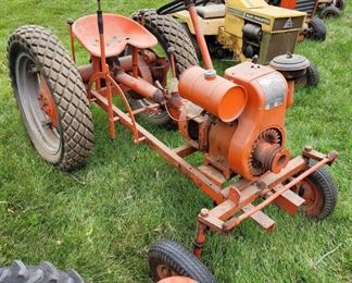 ECONOMY ALL GEAR DRIVE RIDING TRACTOR