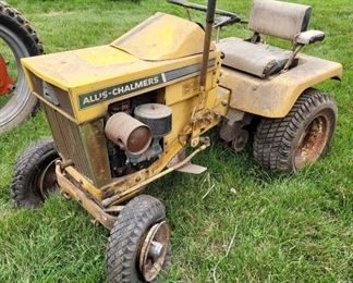 ALLIS-CHALMERS B-110 RIDING MOWER