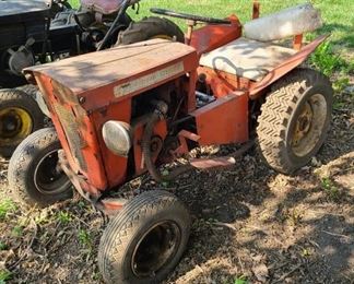 JACOBSEN CHIEF 100A LAWN & GARDEN TRACTOR