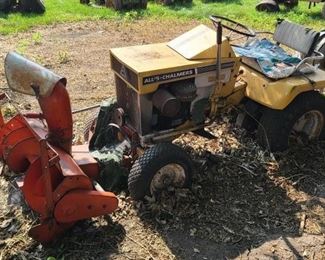 ALLIS-CHALMERS B110 WITH SNOW SET-UP
