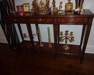 THEODORE ALEXANDER BANDED MAHOGANY CONSOLE TABLE