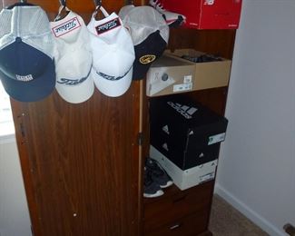 CABINET NEW MENS SHOES