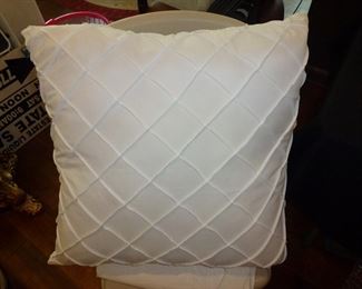 DECORATOR PILLOW