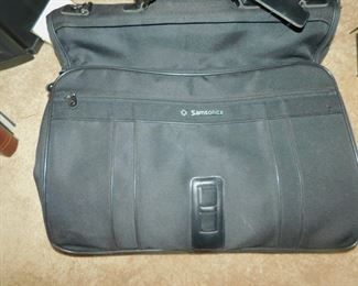 SAMSONITE SUIT BAG