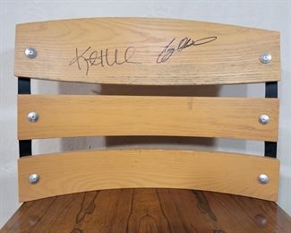 Kent Hrbek and Tony Oliva signed Old Stadium seat back. Minnesota Twins. Authentic.

20" x 15" x 4". Excellent condition.
