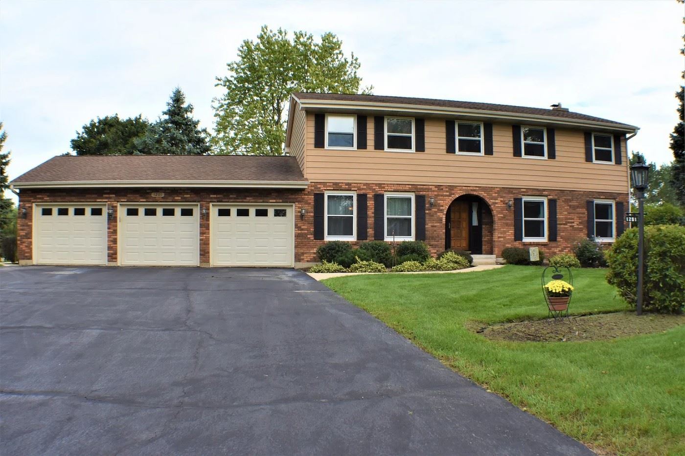 Estate Sale By Owner Algonquin starts on 7/22/2023