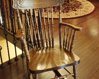 ROCKING CHAIR