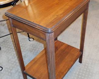 RECT. SIDE TABLE