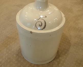 5 GALLON VINTAGE CROCK