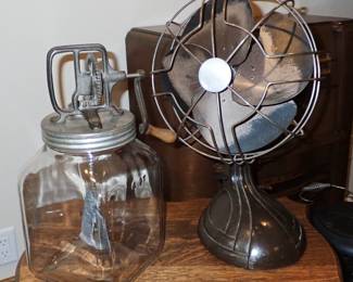 VINTAGE FAN - CHURN