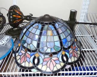 STAINED GLASS LAMPS