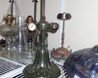 STAINED GLASS LAMPS