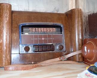 VINTAGE RADIO