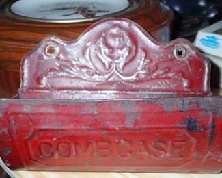 VINTAGE COMB HOLDER