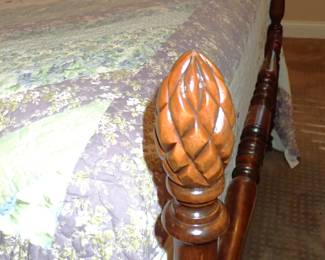 DETAILED HEADBOARD & FOOTBOARD & MATTRESS