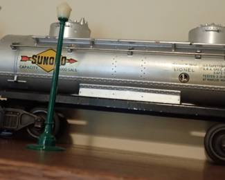 TRAIN ACCESSORIES & CARS