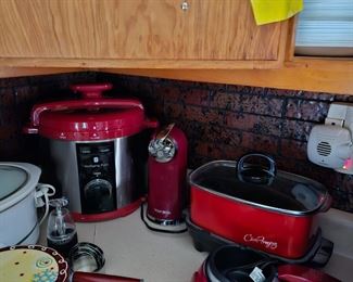 KITCHEN SMALL APPLIANCES