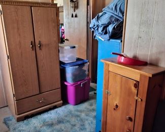 CLOTHES CABINET SMALL CABINET WITH SHELVES