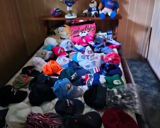 LARGE COLLECTION OF VINTAGE BALL CAPS BILLS