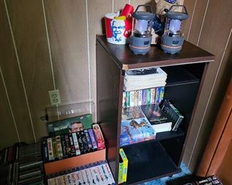 VCR TAPES MANY CHILDRENS