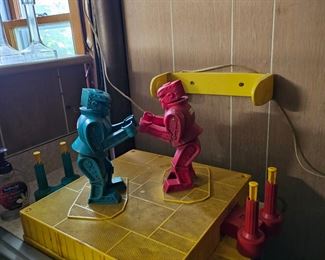 ROCKIN SOCKIN ROBOTS GAME