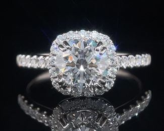 Diamond Halo Ring in 14k Gold