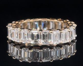 Emerald Cut Diamond Eternity Ring