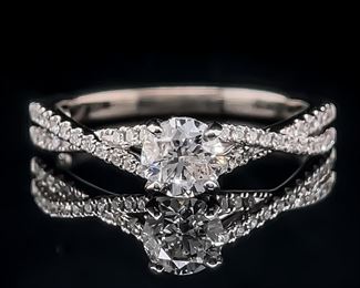 Diamond Pave Twist Ring in 14k Gold