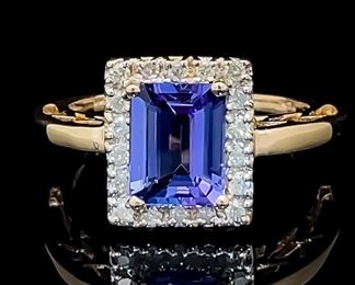 Tanzanite and Diamond Ring in 14k Gold