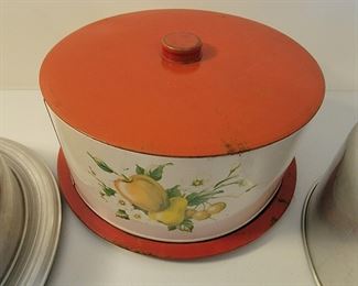 Vintage cake tin