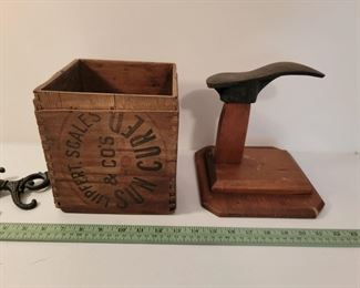 Antique box, shoe form