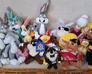 Looney Tunes stuffed toys