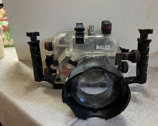 Underwater camera housing - Ikelite 8008 matrix fits Nikon 8008