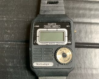 Digital watch