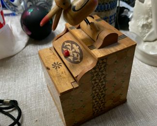 1940s Japanese cigarette grabber