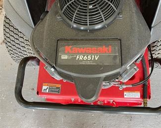 Snapper zero turn mower with Kawasaki engine FR651V