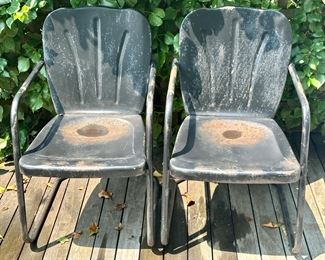 (2) Vintage Lawn Chairs