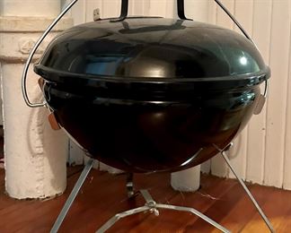 Weber Tabletop Charcoal Grill