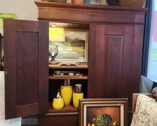 Linen press cabinet from 1800's