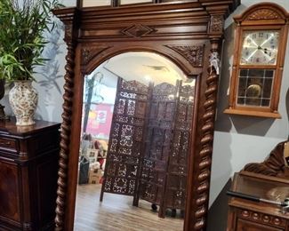 Awesome entry mirror