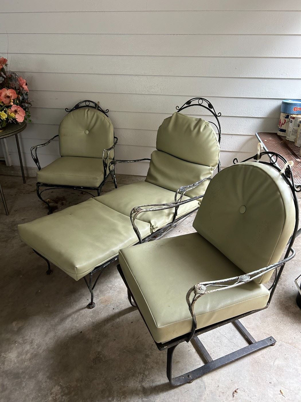 Mostly Vintage Estate Sale in Cleveland, MS starts on 7/22/2023