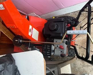 Ariens snowblower Deluxe 24 $650