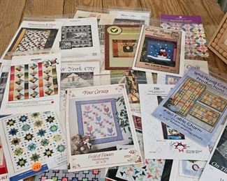 LOT OF QUILT PATTERNS