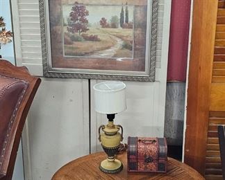 TABLE AND DECOR ABOVE IT