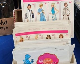 LOT OF VINTAGE SEWING PATTERNS