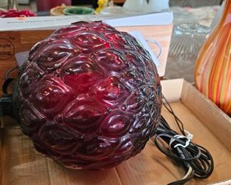 VINTAGE RED GLASS LAMP / LIGHT FIXTURE