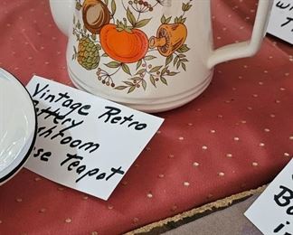 VINTAGE MUSHROOM TEAPOT