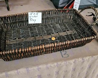 WICKER TRAY
