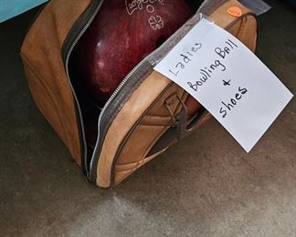 LADIES BOWLING BALL AND SHOES