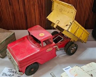 TONKA DUMP TRUCK